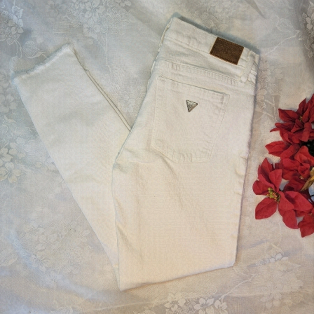 Guess denim jeans white cropped.